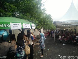 Antrean Berkurang, Kemendagri Tutup Layanan e-KTP di TMII