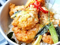 Yuk, Cicip Rice Bowl Ayam dan Dory Saus Telur Asin di 5 Tempat Ini