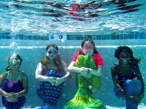 Foto: Belajar Jadi Putri Duyung