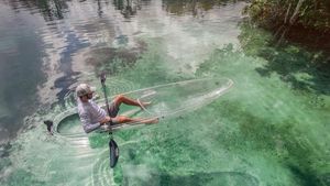 Foto: Serasa Melayang di Atas Air