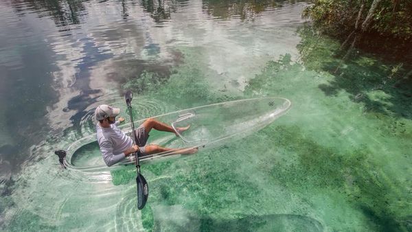 Foto: Serasa Melayang di Atas Air