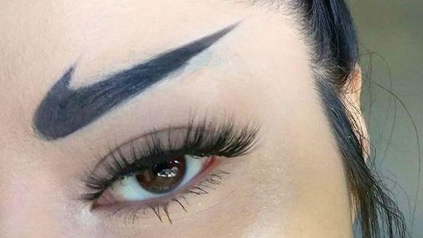 Foto: Tren Alis Paling Aneh Sepanjang 2017