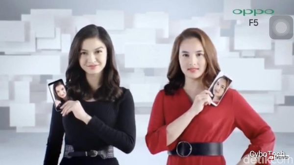 Chelsea Islan dan Raline Shah Pamer Oppo F5