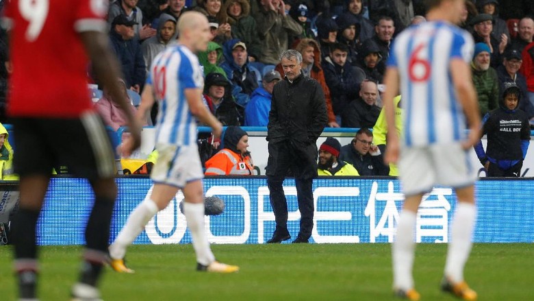 Timnya Mourinho Sulit Bangkit Usai Ketinggalan Dua Gol Duluan Timnya Mourinho Sulit Bangkit Usai Ketinggalan Dua Gol Duluan