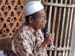 Mbah Sanipan di Demak Gratiskan Pendidikan Santrinya
