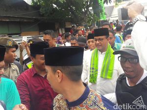 Soroti Warisan Nusantara, Anies Janji Renovasi Masjid JamiAl Mansur Soroti Warisan Nusantara, Anies Janji Renovasi Masjid JamiAl Mansur