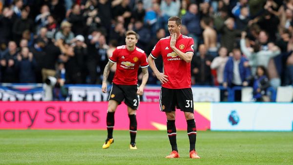 Setan Merah Tumbang di Huddersfield