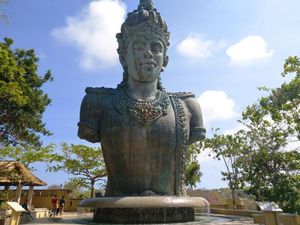 Jangan Lewatkan, 20 Mei Patung GWK Bali Pasang Mahkota Dewa Wisnu