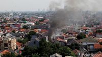 Foto-foto Kebakaran di Permukiman Padat Mampang