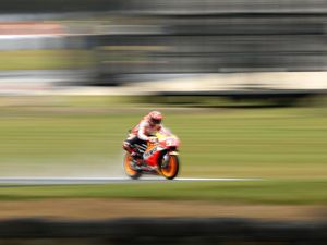 Berjaya di Phillip Island, Marquez: Luar Biasa!