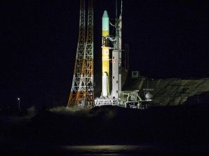 Duh! Roket Jepang Ini Meledak Usai Lepas Landas