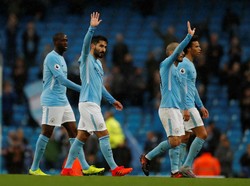 Yaya Toure: MU Akan Main Bertahan dan Andalkan Serangan Balik