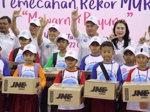 JNE Pecahkan Rekor Muri Mewarnai Indonesia di Hari Jadi ke-27