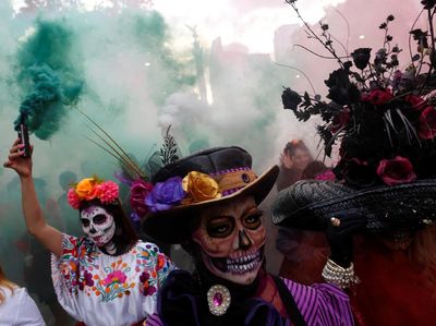 Foto: Tengkorak Gentayangan di Jalanan Meksiko