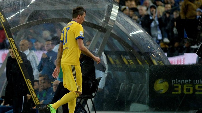 Allegri: Terima Kasih Kartu Merahnya, Mandzukic