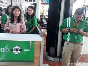 Grab Sudah Resmi di Bandara Soetta, Go-Car dan Uber Kapan?