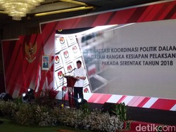 Rapat Pilkada Serentak, Wiranto Bicara Pemimpin yang Kompeten