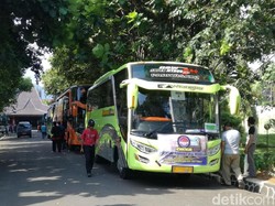 Ratusan Perangkat Desa di Banjarnegara ke Jakarta Tagih Jokowi