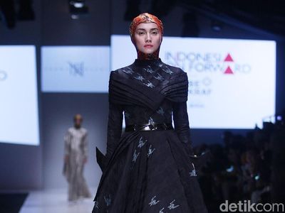 Model Hanya Pakai Ciput Ninja, Ini Keunikan Karya Terbaru Norma Hauri di JFW