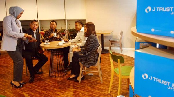 Lebarkan Sayap, J-Trust Buka Cabang di KIIC