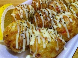 Kalau ke Osaka, Jangan Lupa Jajan Takoyaki Enak di 8 Tempat Ini