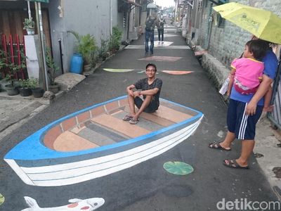 Foto: Saat Jalan Aspal di Depok Disulap Jadi Lukisan 3 Dimensi