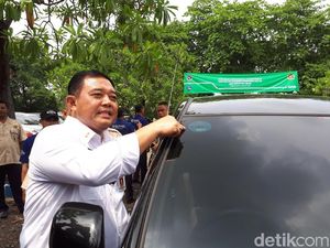 Bikin Penasaran, Begini Tampilan Stiker Taksi Online