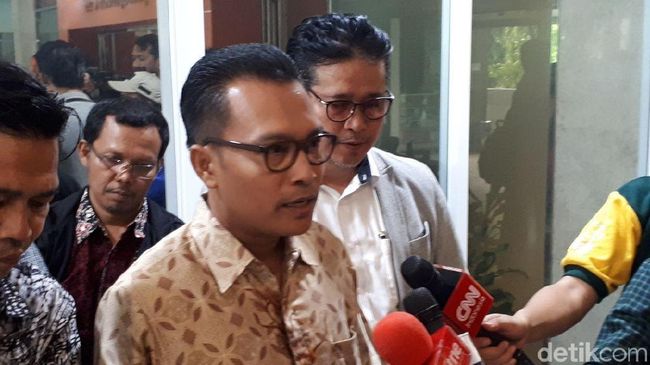 Berita Gerindra Luruskan soal #TangkapEnggar: Itu Sikap Pribadi Iwan Sumule Jumat 10 Juli 2020 Berita Gerindra Luruskan soal #TangkapEnggar: Itu Sikap Pribadi Iwan Sumule Jumat 10 Juli 2020