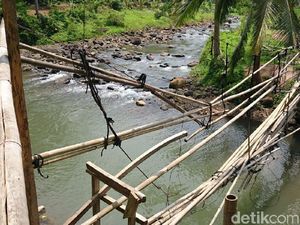 Sudah Setahun Jembatan di Serang Ini Rusak, Warga Tunggu Bantuan