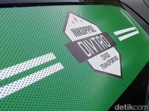 Ini Alasan Kemenhub Pasang Stiker di Taksi Online Ini Alasan Kemenhub Pasang Stiker di Taksi Online