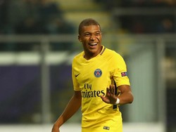 Mbappe Raih Penghargaan Golden Boy 2017