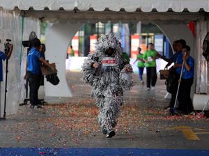 Serunya Lomba Lari Unik 5 Km