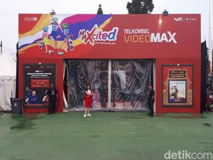 Keseruan Nonton Film Bioskop Gratis di Acara MAXcited