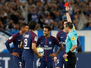 Neymar Dikartu Merah dalam Le Classique, Emery: Ia Diprovokasi