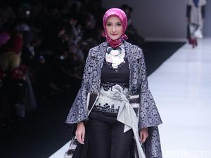 Dian Pelangi Ciptakan Motif Batik Baru Bernama Arsiran