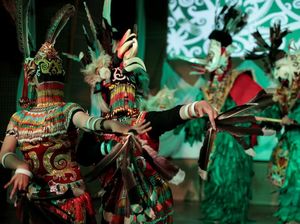 Tari Topeng dari Cirebon hingga Dayak Hadir di Galeri Indonesia Kaya