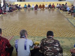 Rayakan Pelantikan Gubernur DIY, Warga Lintas Iman Berdoa Bersama