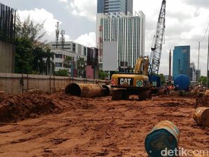 Cara Kontraktor LRT Jabodebek Kurangi Macet Selama Pembangunan