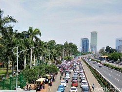 Ada Aksi Tolak Perppu Ormas di DPR, Lalin Macet