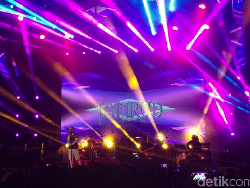 Konser MAXcited di Bandung Bawa Nuansa Nostalgia