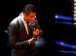 Cristiano Ronaldo yang Sedang Berbahagia