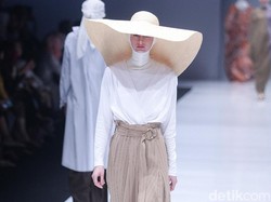 Norma Hauri Rilis Koleksi Baju Muslim Kasual Terinspirasi Jackie O