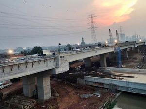 Penampakan Terkini Tol Becakayu yang Diresmikan Jokowi Bulan Depan