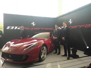 Pesan Sekarang, Ferrari 812 Superfast Baru Dikirim Tahun Depan