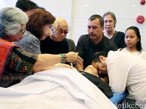 Suasana Haru Proses Pemakaman Benny Panjaitan