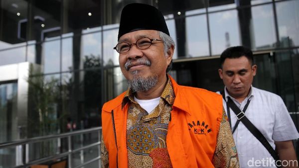 KPK Kembali Periksa Nur Alam