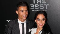 Foto: Adu Cantik dan Seksi WAGs di El Clasico