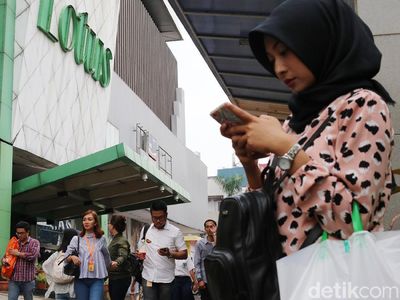 Hari-hari Terakhir Lotus Department Store
