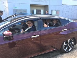 Menperin Coba Mobil Hidrogen di Jepang