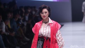 Foto: Gaya Mantan Istri Tommy Soeharto saat Eksis Lagi di Catwalk